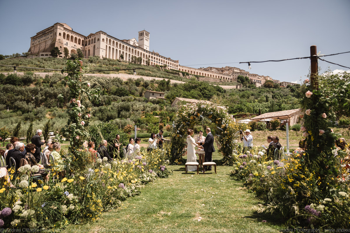Ceremony aisle through the Hortuli gardens