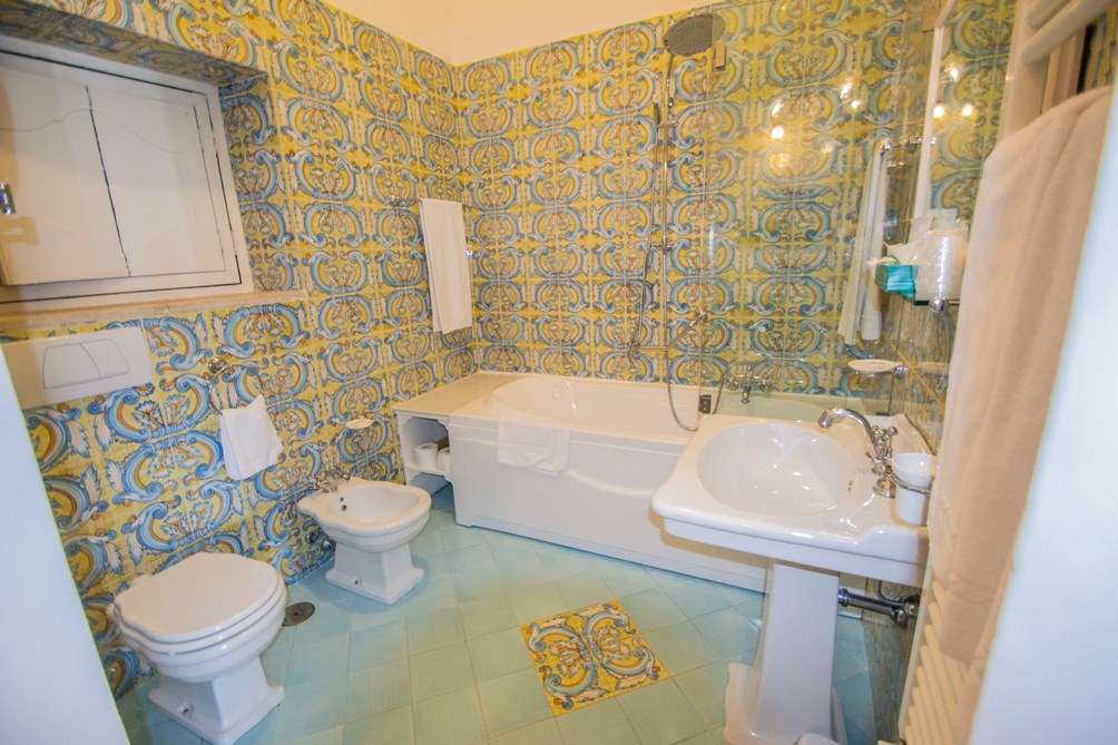 HV454, photo 21 of 28