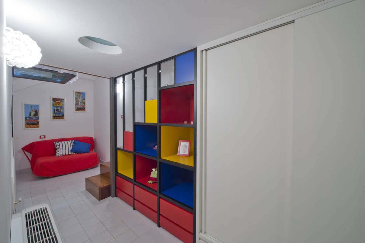 HV10540, photo 28 of 30