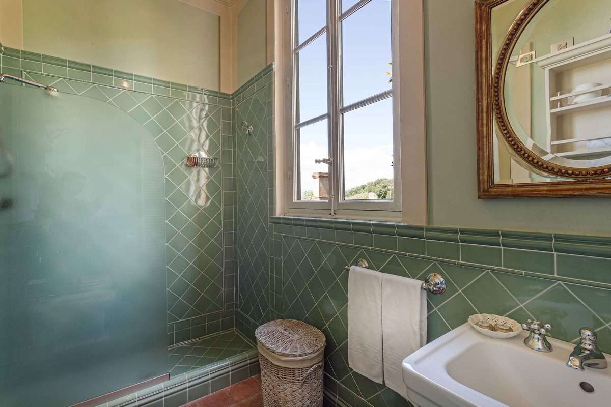 HV264, photo 15 of 30