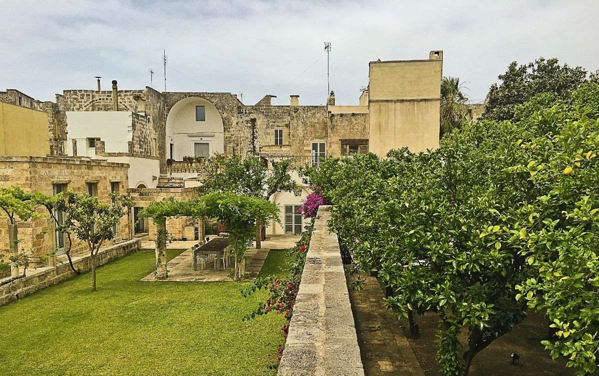 HV10661, photo 5 of 30
