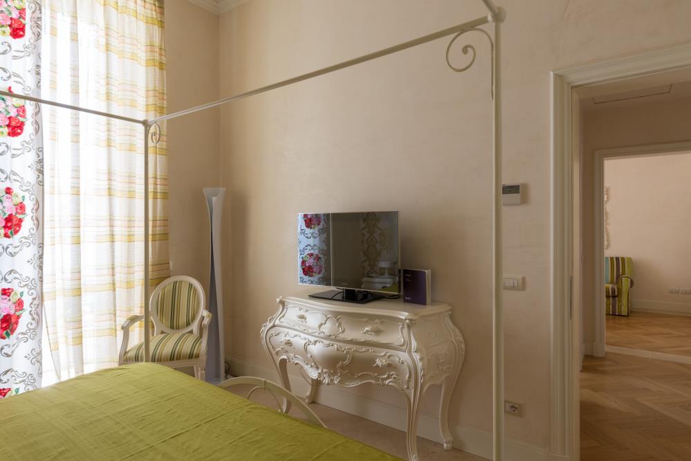HV10688, photo 17 of 17
