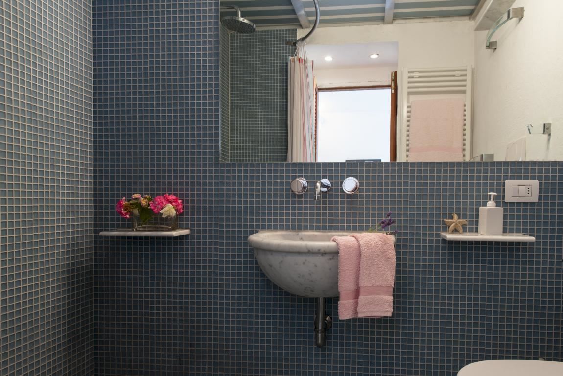 HV259, photo 21 of 26