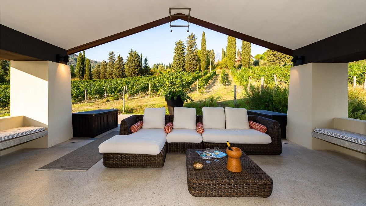 HV1557152201, photo 30 of 30