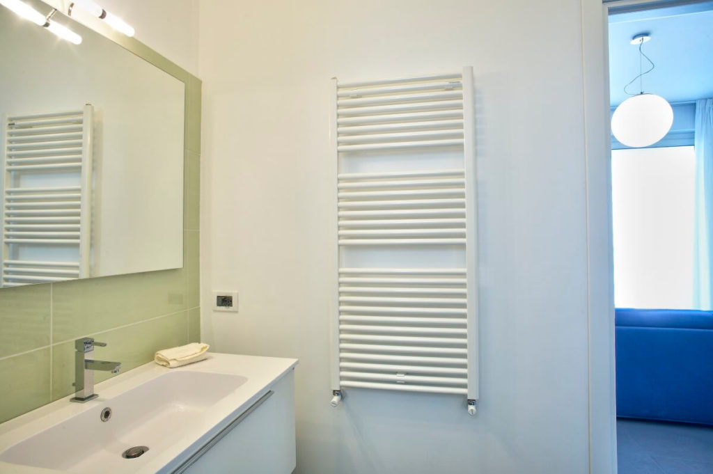 HV1605885730, photo 20 of 21