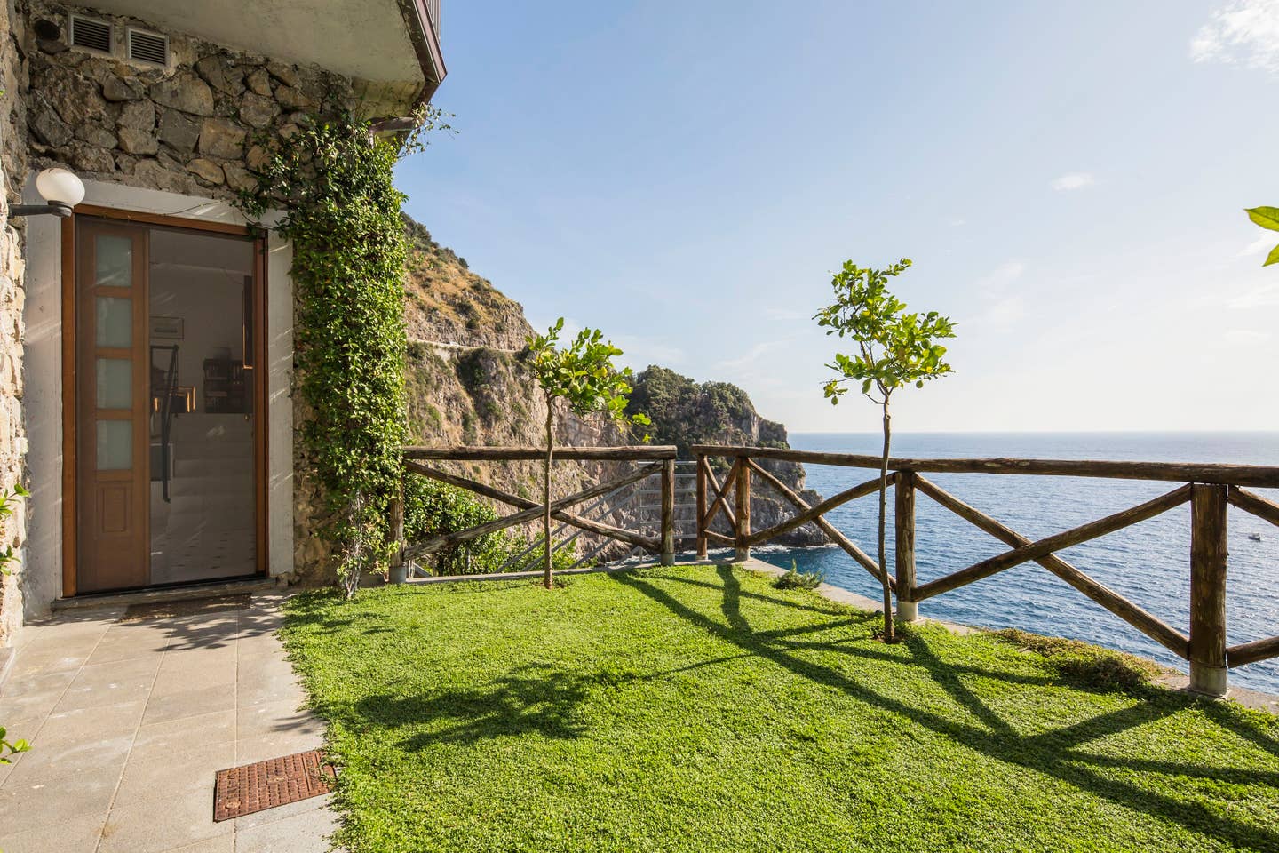 HV10694, photo 10 of 30