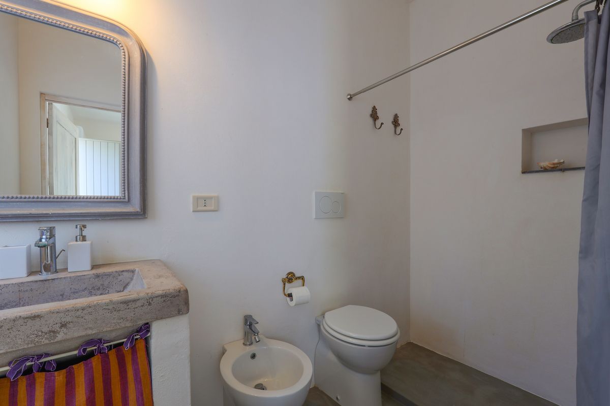 HV1651263785, photo 21 of 30