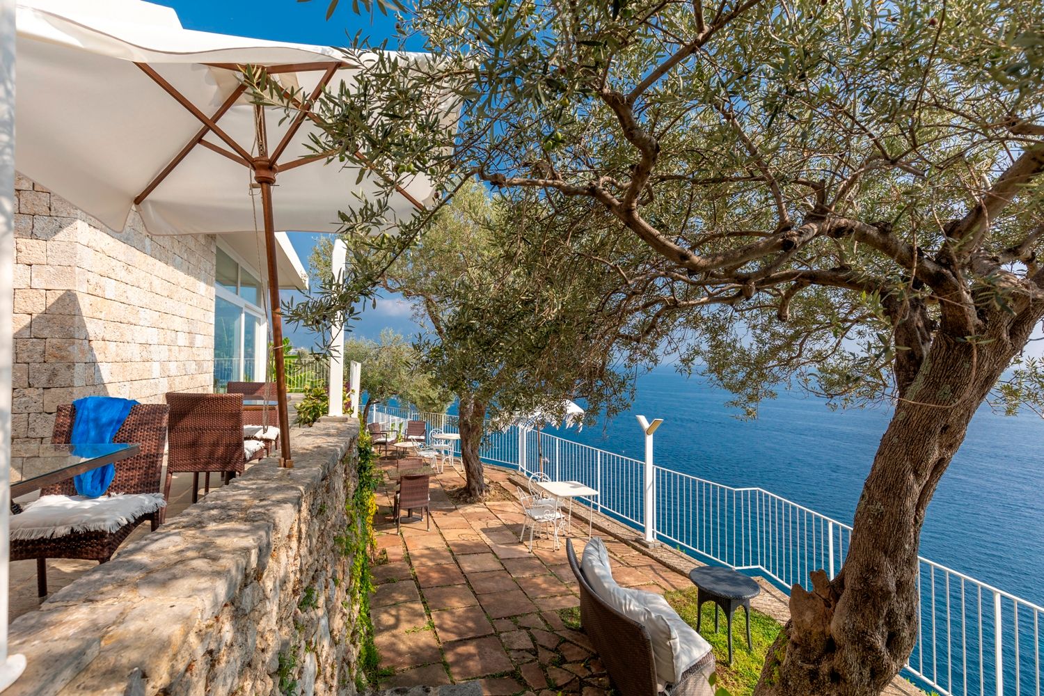 HV1651263732, Amalfi