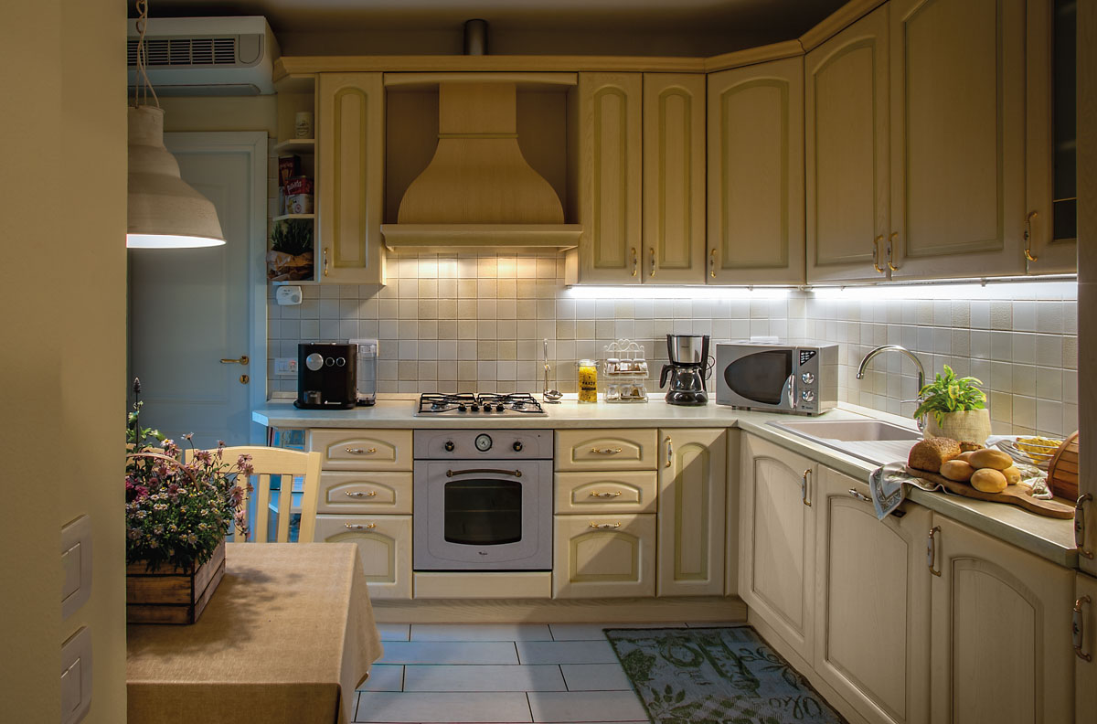 HV183, photo 10 of 24