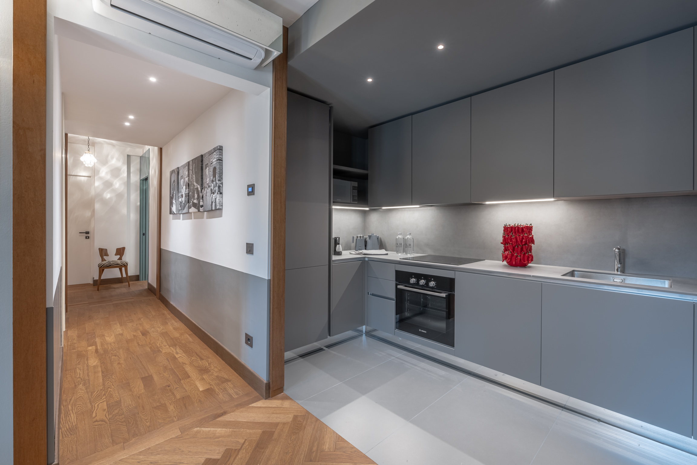 HV1768924537, photo 3 of 13