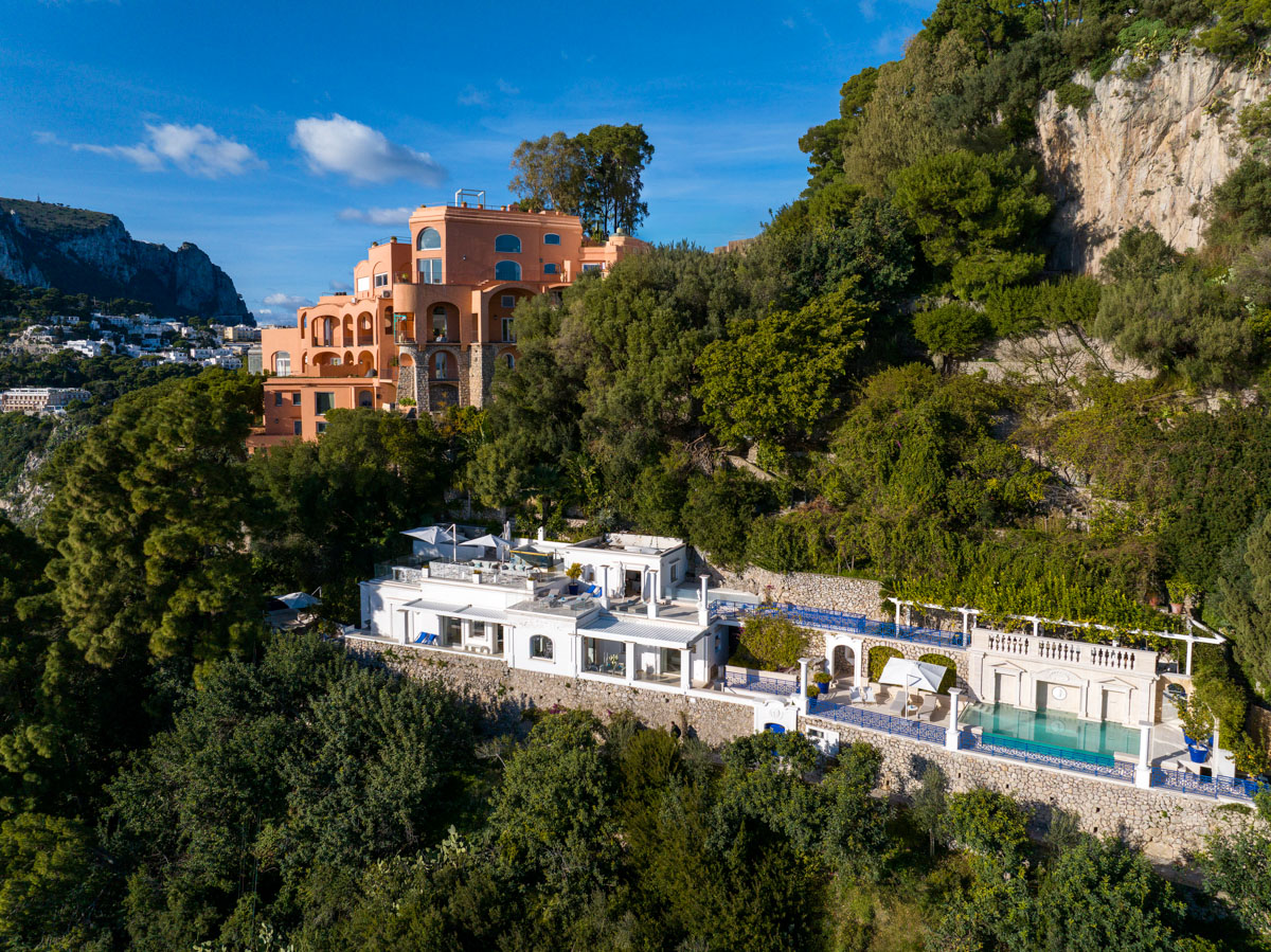 HV1768924538, Capri