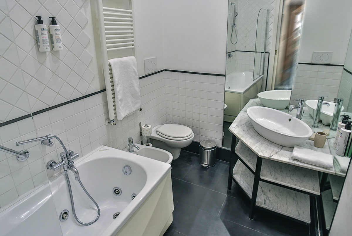 HV1768924555, photo 12 of 18